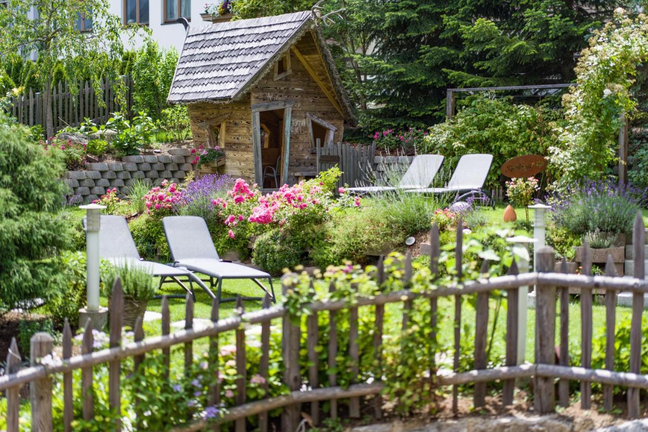 Hotel Landhaus Zillertal Fügen Εξωτερικό φωτογραφία