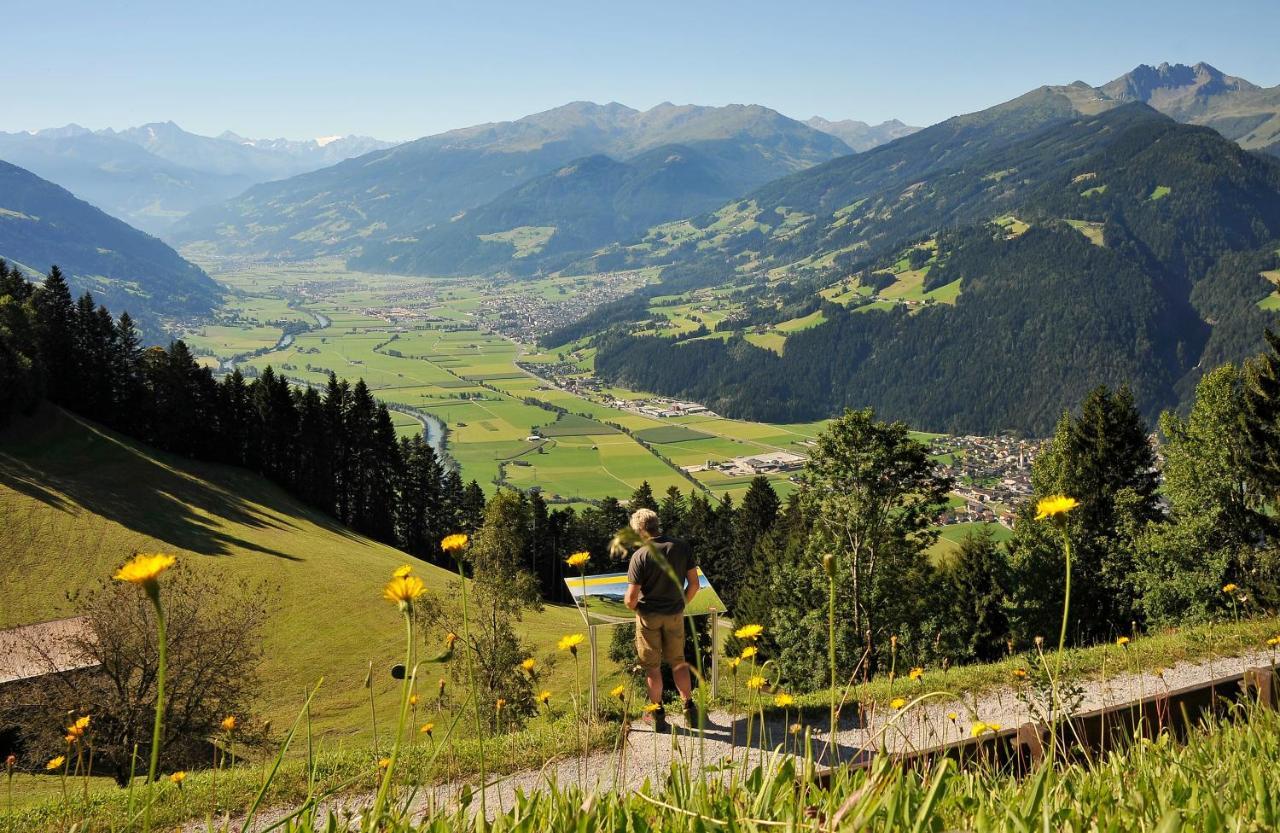 Hotel Landhaus Zillertal Fügen Εξωτερικό φωτογραφία