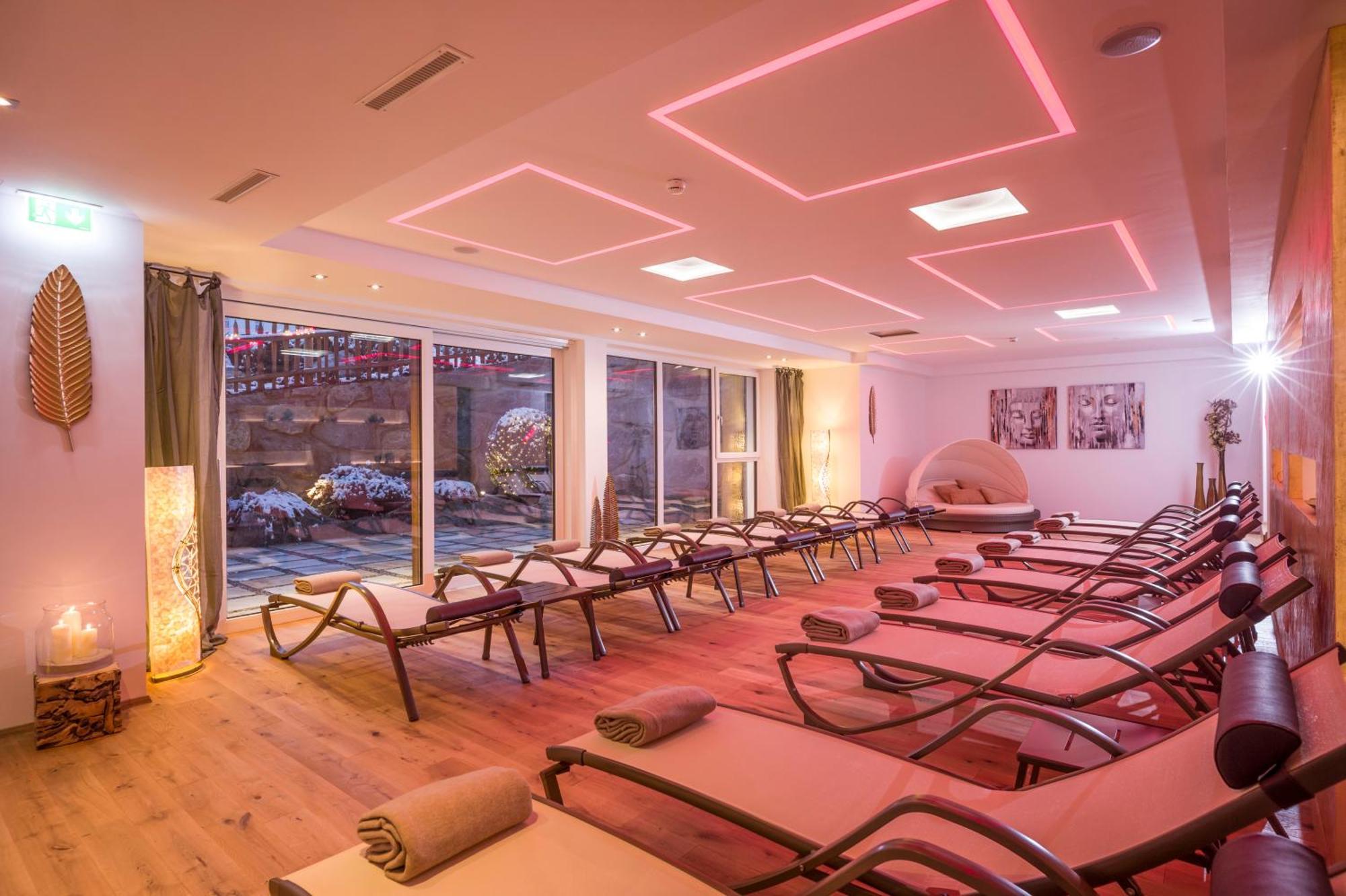 Hotel Landhaus Zillertal Fügen Εξωτερικό φωτογραφία