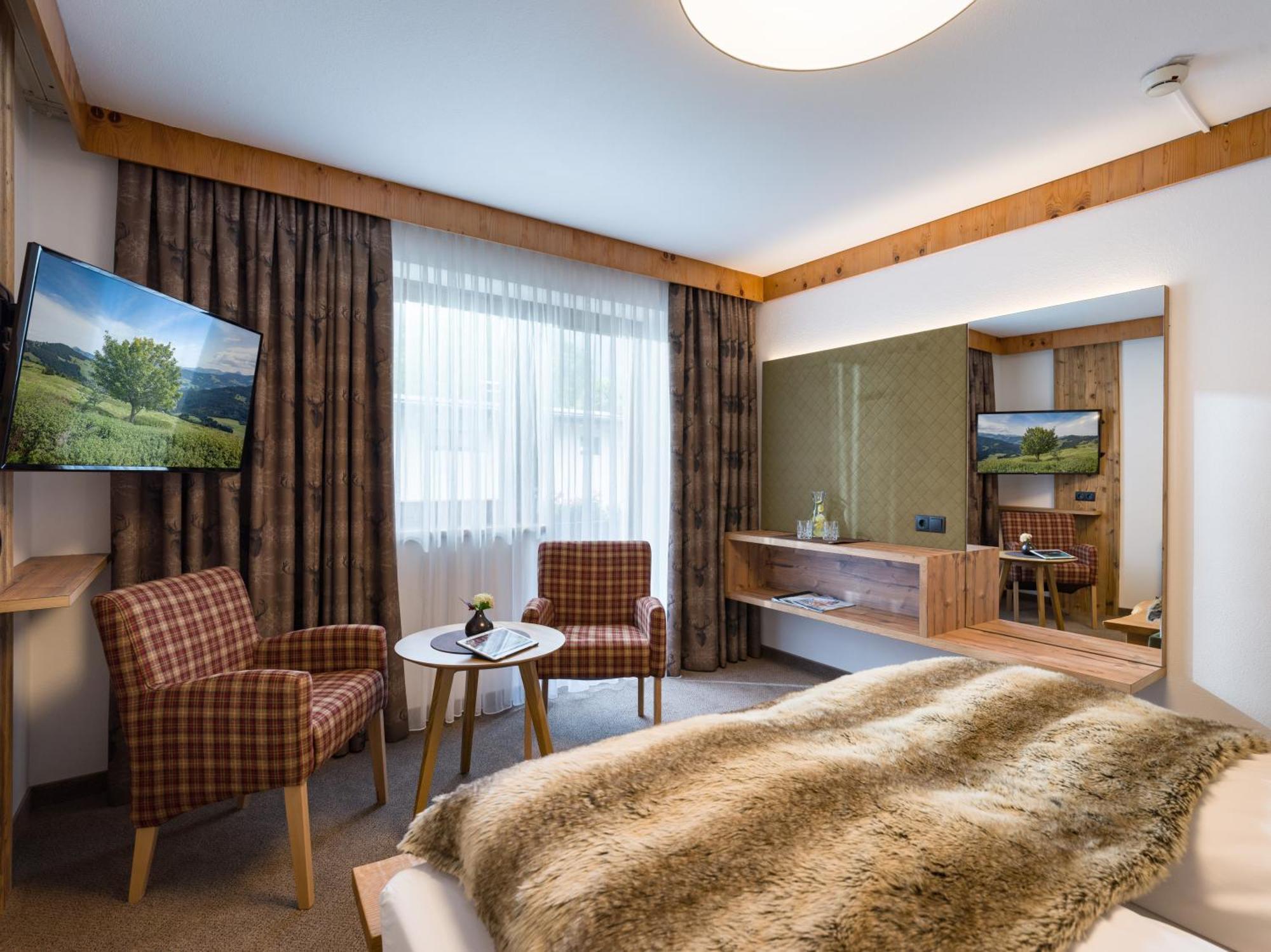 Hotel Landhaus Zillertal Fügen Εξωτερικό φωτογραφία