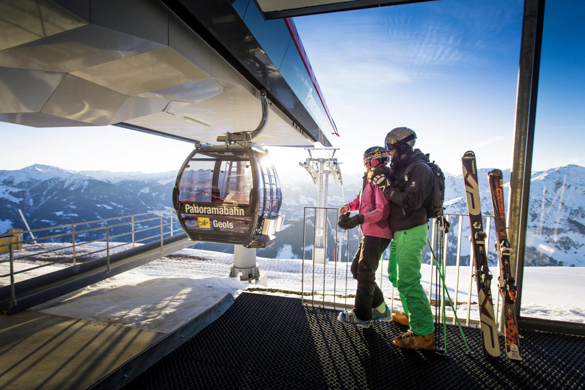 Hotel Landhaus Zillertal Fügen Εξωτερικό φωτογραφία