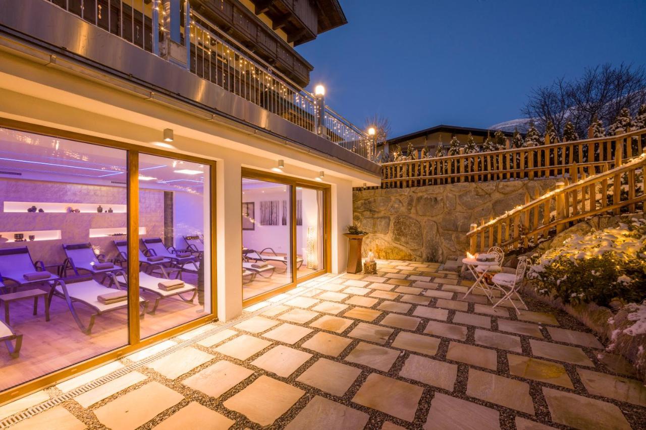 Hotel Landhaus Zillertal Fügen Εξωτερικό φωτογραφία